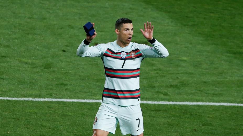 Nevědomá Ronaldova pomoc: Zahozená páska vydělala skoro dva miliony!