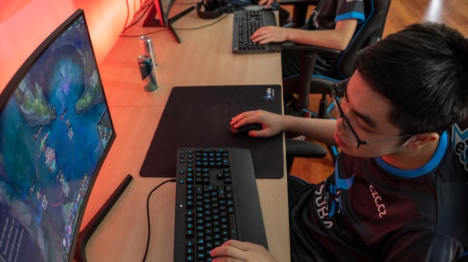 Velkolepý start pro domácí LOL ligu! Přišla i velká překvapení