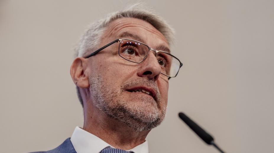 Česko zavádí tajná bezpečnostní opatření. Platí stupeň ohrožení terorismem B