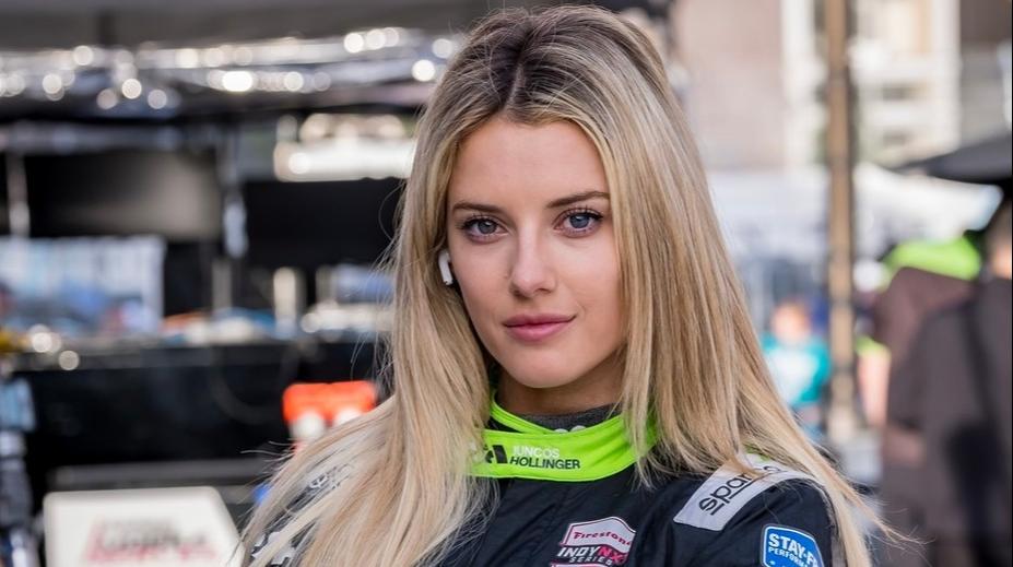 Nejkrásnější závodnice světa se zasnoubila. Fanoušci motorsportu smutní