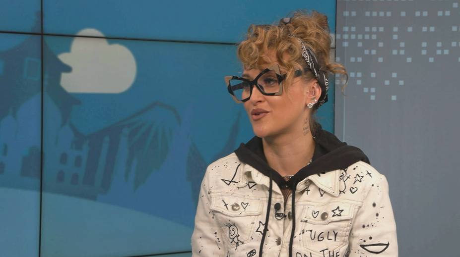 Můj nejsilnější cestovatelský zážitek se odehrál ve slumu v Indii, říká rapperka Sharlota