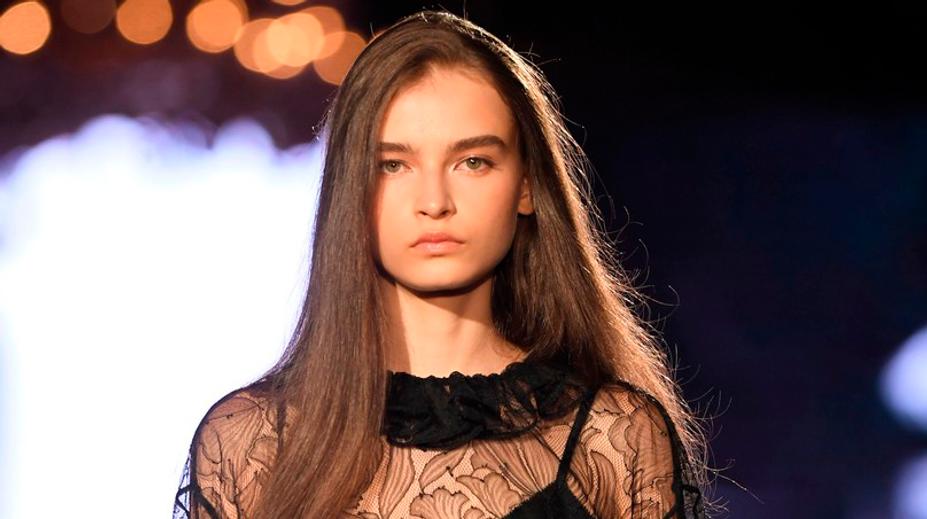 Česká krása dobývá svět. Soutěž Elite Model Look vyhrála Amélie Konšelová