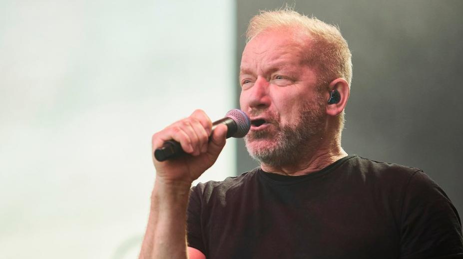 David Koller musel nečekaně zrušit koncert. Fanouškům poslal vzkaz