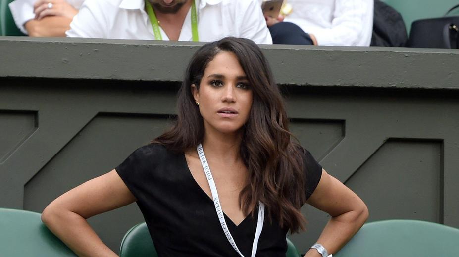 Líná Meghan? Žena prince Harryho loni na práci téměř nesáhla