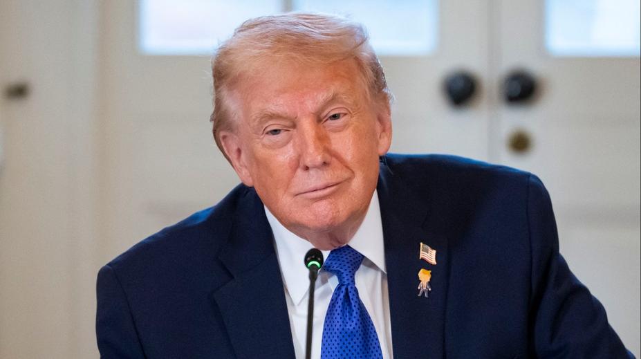 Trump se konečně dočkal, získal Nobelovu cenu míru. Má to ale háček