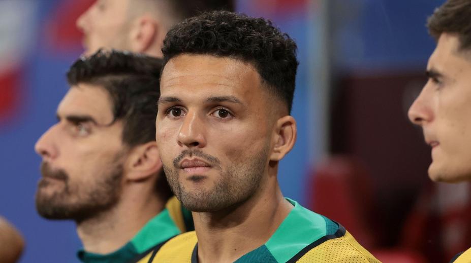 Příšerné faux pas. Pořadatel sestřelil Goncala Ramose, ten ze hřiště odkulhal