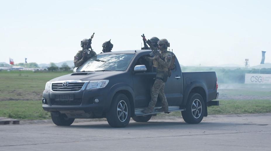 Na Dnech NATO byl oznámen vznik skupiny pro antidronovou ochranu. To už mělo být dávno, kritizuje Šedivý