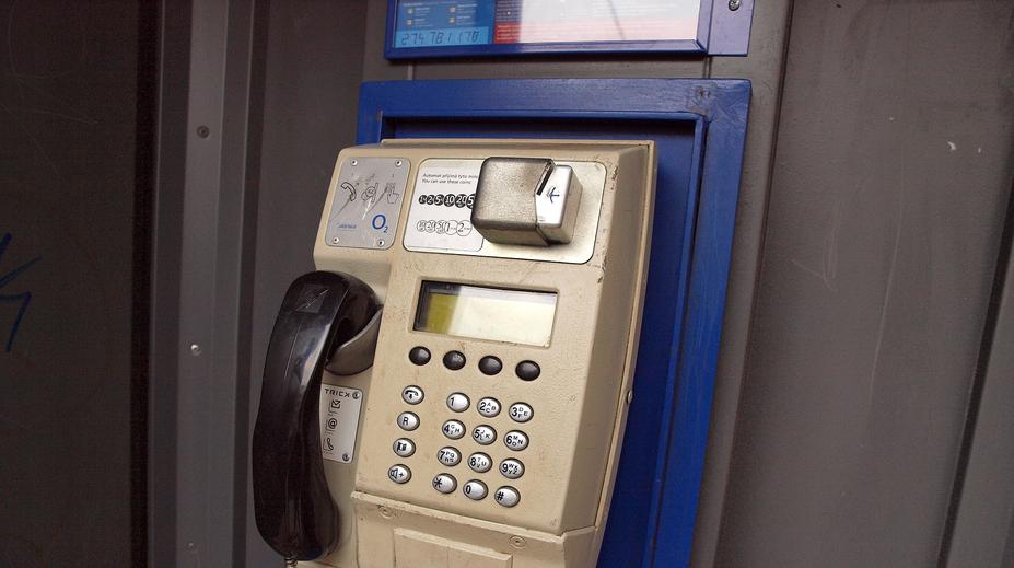 Telefonní budky v Česku končí! Nepomohla ani stížnost ombudsmana