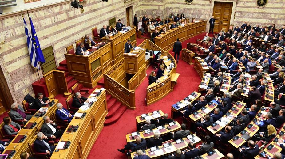 Makedonie se bude jmenovat jinak! Řecko schválilo dohodu