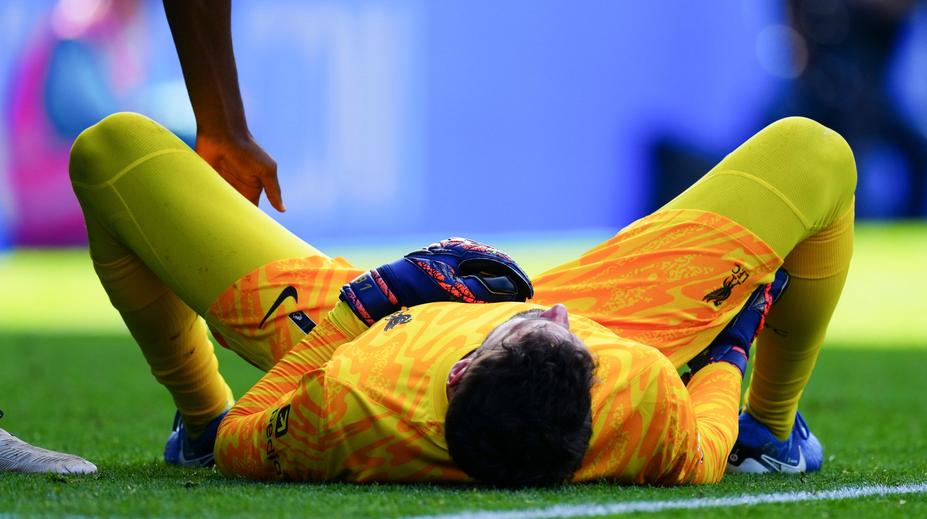 Jaroš může dostat v Liverpoolu šanci. Hvězdná brankářská jednička je zraněná