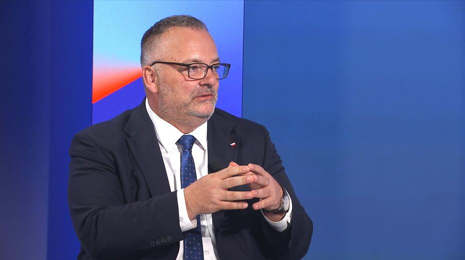 Bednárik překvapil důvodem, proč musí vzrůst sleva na jízdném: Je to investice