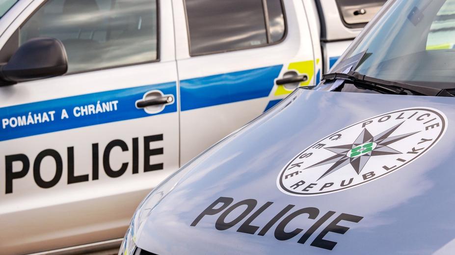 Policie vyhlásila pátrání po dvou dívkách. Pátrání odvolala po několika hodinách