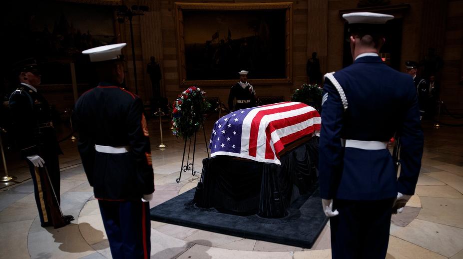 Rodina se rozloučila s bývalým prezidentem USA Bushem