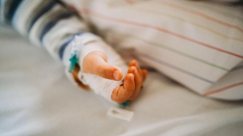 Minerálky, před kterou varují hygienici, se napil chlapec (7). Skončil v nemocnici