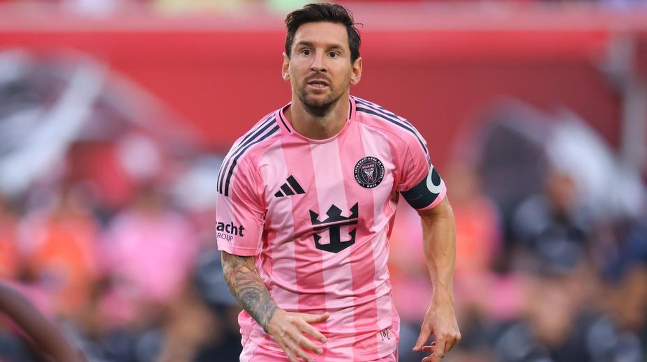 Messi se vrací do španělského profesionálního fotbalu. Kupuje tým z druhé ligy