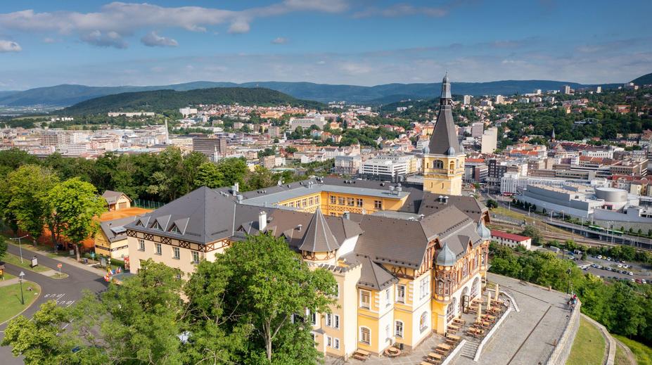 Revoluce v Ústí nad Labem. Vítěz voleb chce zrušit městské obvody, opozice je proti