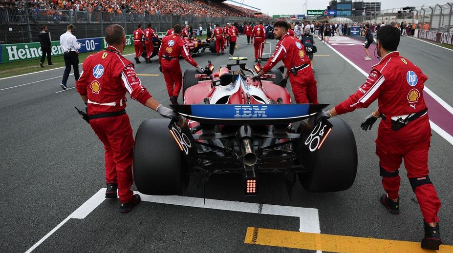 Ferrari bude po propadáku v Nizozemsku slavit. Představí se v novém zbarvení