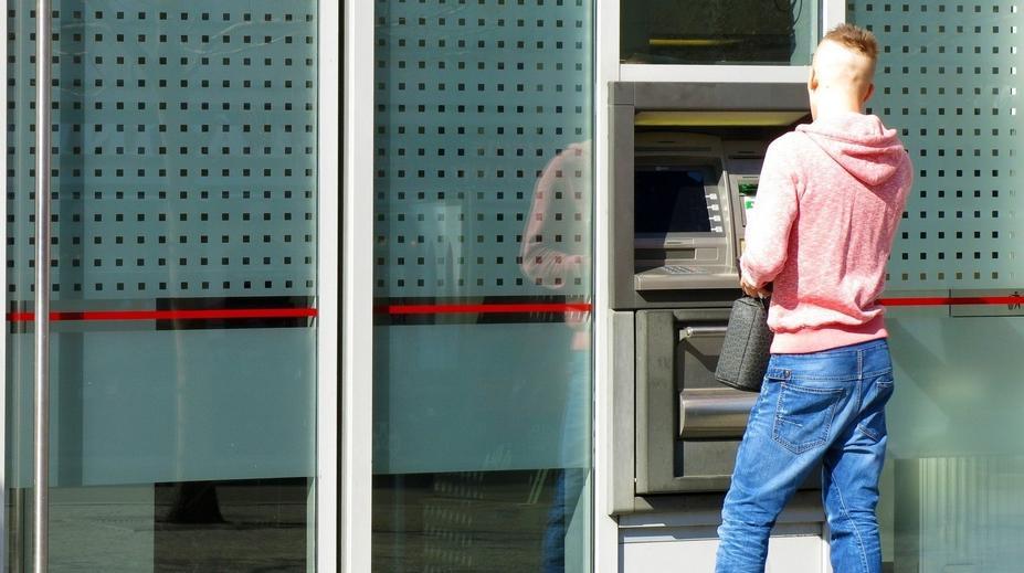 Dvě banky ohlásily odstávku. Služby nebudou fungovat
