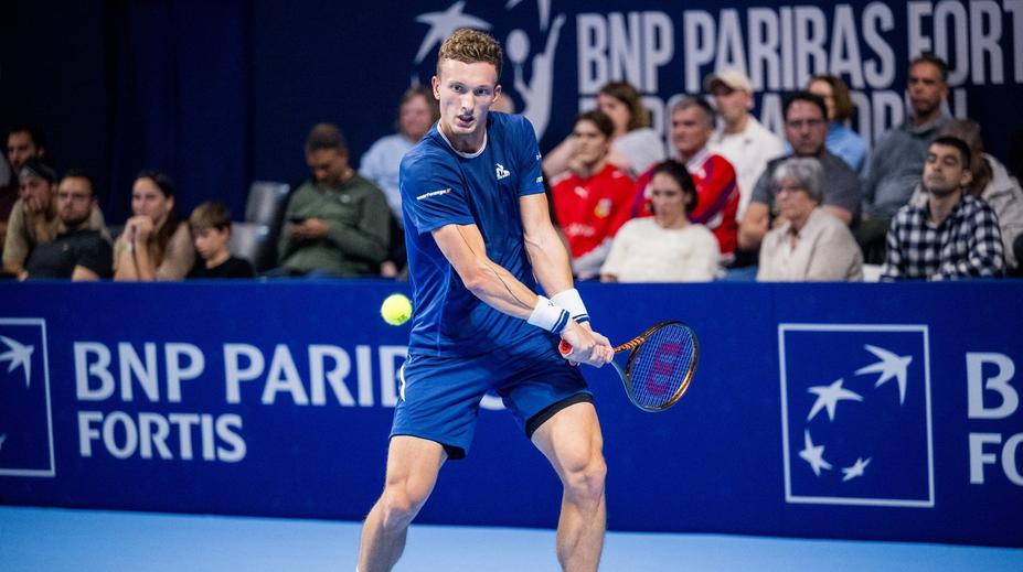 Lehečka suverénně prošel do čtvrtfinále. V Belgii zdolal mladíka