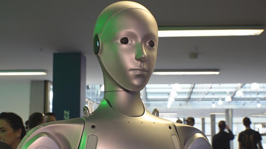 V Praze začal Týden inovací. Největší pozornost budí humanoidní roboti