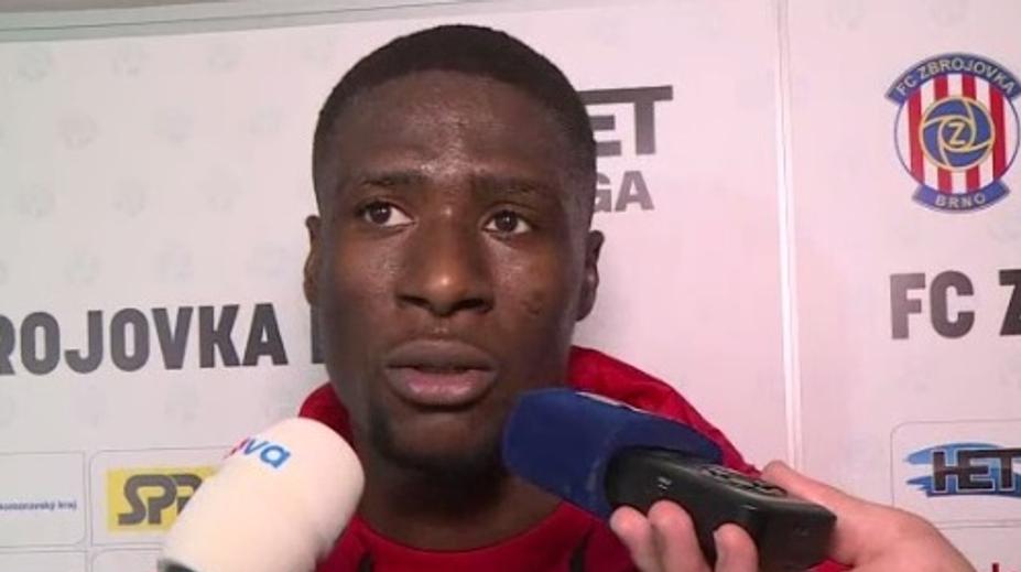Hrdina Koné se Ronalda nedočkal. Na letišti čekal na vízum!