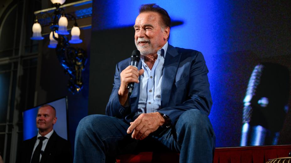 Schwarzenegger bavil fanoušky v Praze. Loučil se slavnou větou z Terminátora