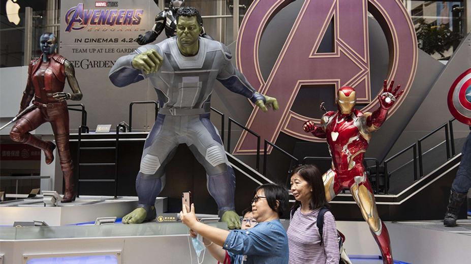 VIDEO: Avengers překonaly rekordy! Vydělaly miliardu dolarů za víkend