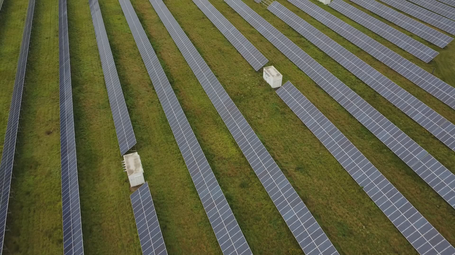 Z elektrárny u Smiřic zmizelo 400 kg kabelů. Čtveřice chodila krást opakovaně