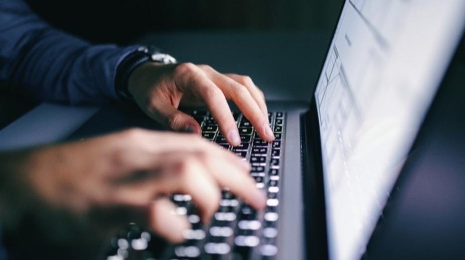 Obchodní řetězec napadli hackeři. Získali data zaměstnanců i zákazníků