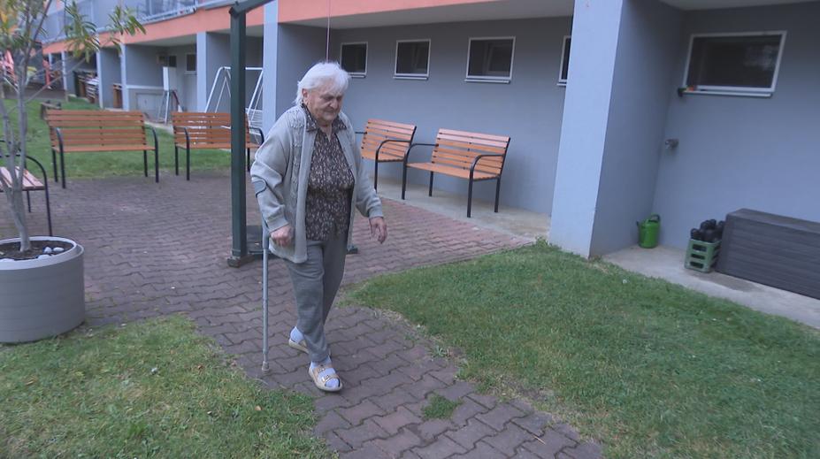 Lidí nad 80 let v Česku přibývá. Kraje se snaží navýšit kapacity domovů důchodců