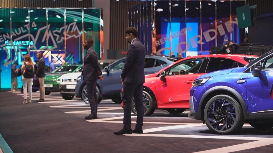 Začal autosalon v Paříži. Vystavuje tam 25 čínských značek, EU proti nim bojuje