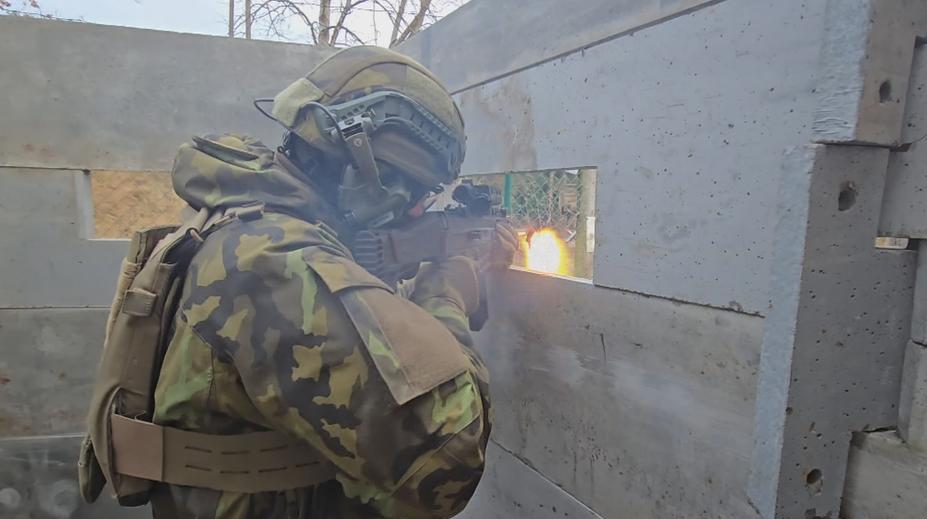 Masivní cvičení české armády. Vojáci simulovali likvidaci dronů nepřítele