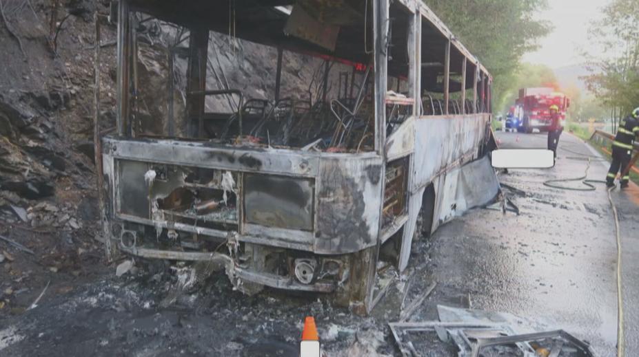 Tragédie na jihu Čech. Motorkář po čelním střetu s autobusem zemřel