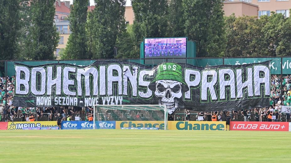 Trávník v Ďolíčku napadla plíseň. Bohemians přiznali chybu, mluví o ostudě