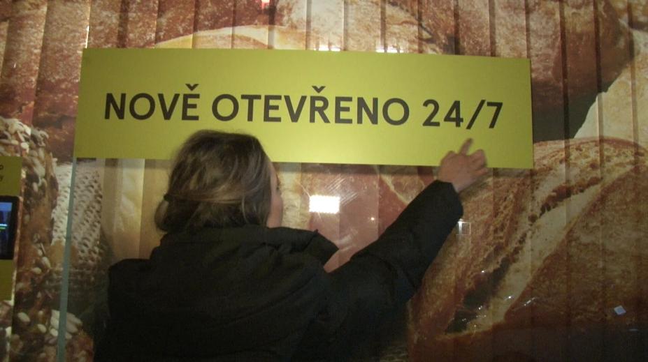 Samoobslužná fitka nebo prodejny. Zájem o nonstop služby nebývale roste