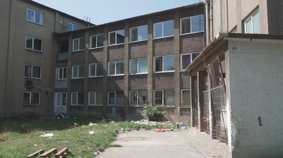 Problémovou ubytovnu čeká demolice. Město nám nedalo čas, stěžují si nájemníci