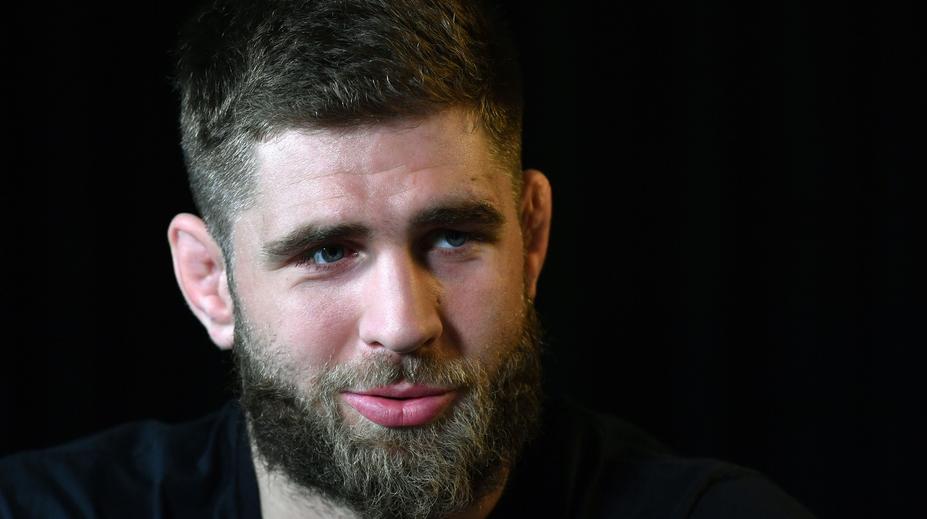 Procházka rozebral svůj UFC debut. Pomohly mu vtípky při zápase