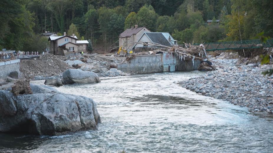 Obce zasažené povodněmi chtějí větší pomoc. Krizový štáb žádá o další posily