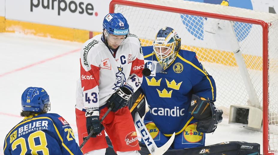 Čeští hokejisté prohráli se Švédském 2:3. Na olympiádu pojedou bez výhry