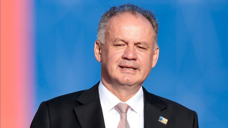 Slovenský exprezident měl vážnou nehodu. Ukázal obličej celý od krve