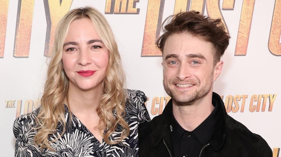 Harry Potter se stal poprvé otcem. Partnerka mu porodila zdravé miminko