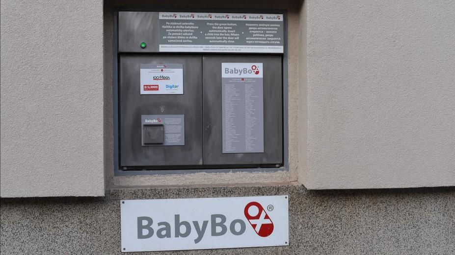 V pražském babyboxu našli miminko. V dopisu rodiče vysvětlili, proč ho tam nechali