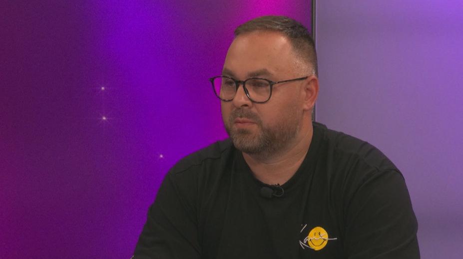 Umělec prodává svá díla za statisíce. Češi jsou nevkusní a zkostnatělí, tvrdí