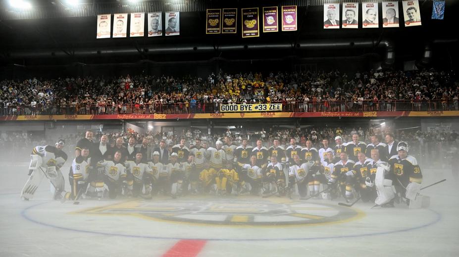 Chárovu rozlučku kazila pouze mlha. Neviděl jsem, kdo má puk, smál se Čech