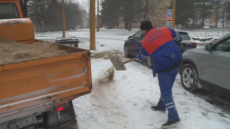 Uplynulá zima vyšla silničáře draho. Jihlava za údržbu utratila 13 milionů