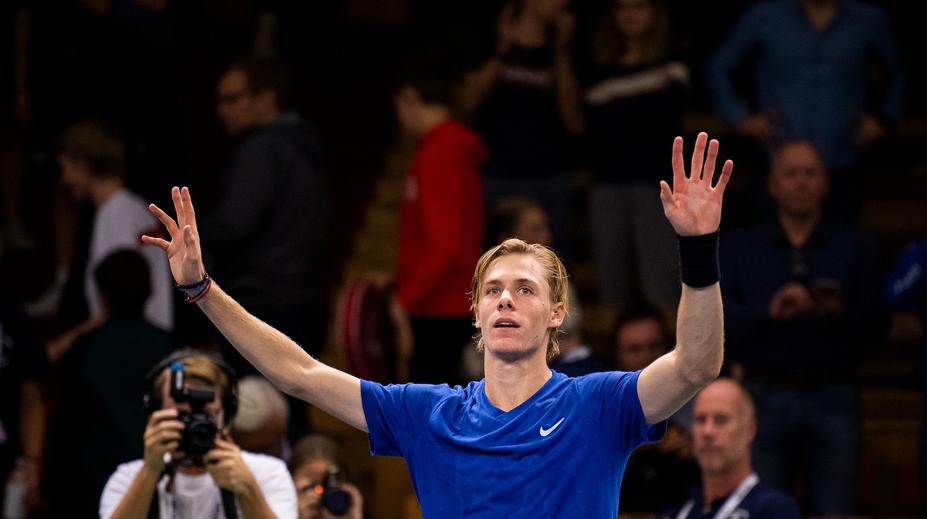 Shapovalov prolomil smůlu, nelichotivý rekord zůstal nepokořen