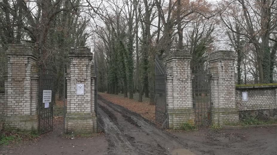 Nejstrašidelnější hřbitov v Evropě najdete v Praze. Čeká jej ale proměna
