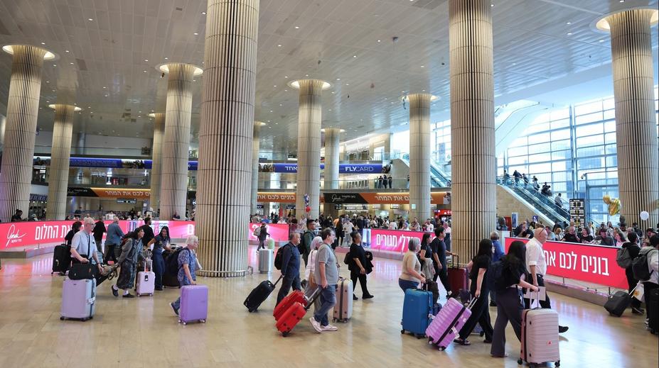 Pilot chtěl zabít všechny na palubě. Byl to pokus o teroristický útok, říká ministr