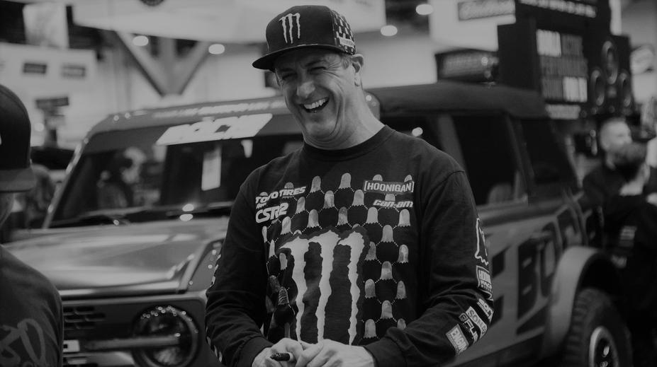 Zemřel slavný rallyový jezdec a youtuber. Měl tragickou nehodu na sněžném skútru