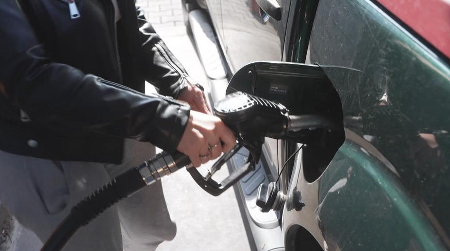 Válka v Íránu žene ceny paliv nahoru. Inflace v Evropě poroste, míní experti